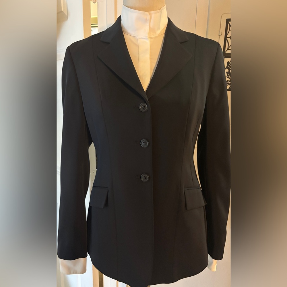 RJ Classics Grey Label, Machine Wash, Navy Blue Size 8 R Show Jacket. Excellent